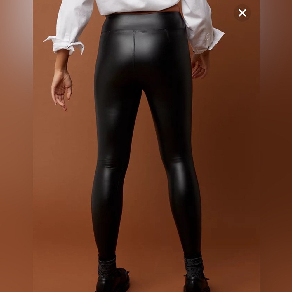 NWT OFFLINE By Aerie Real Luxe Faux Leather Legging